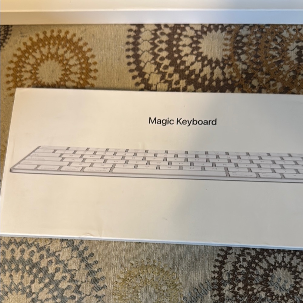 Apple Magic Keyboard in White